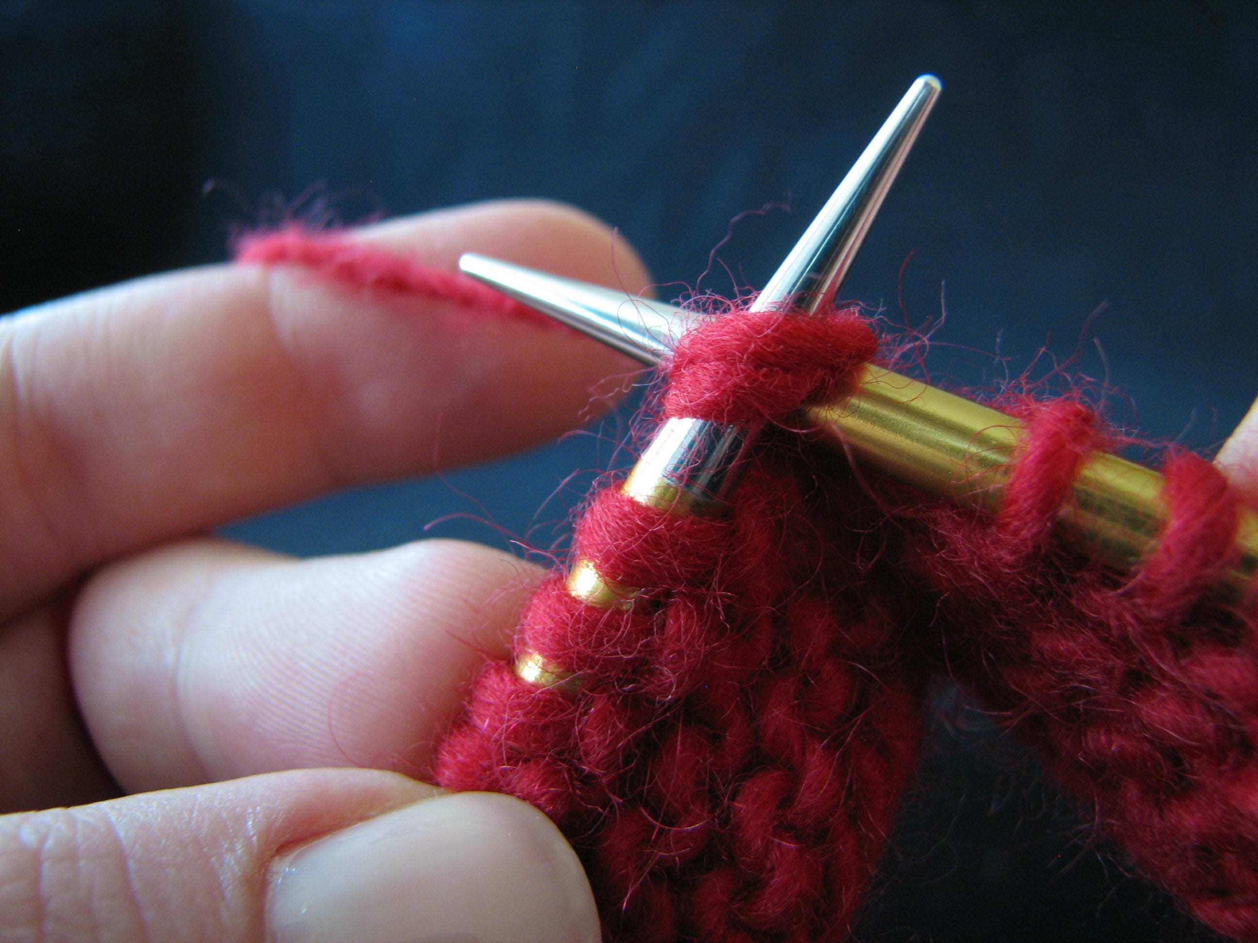 10 Historical Pictures of People Knitting That Are Cool as Hell