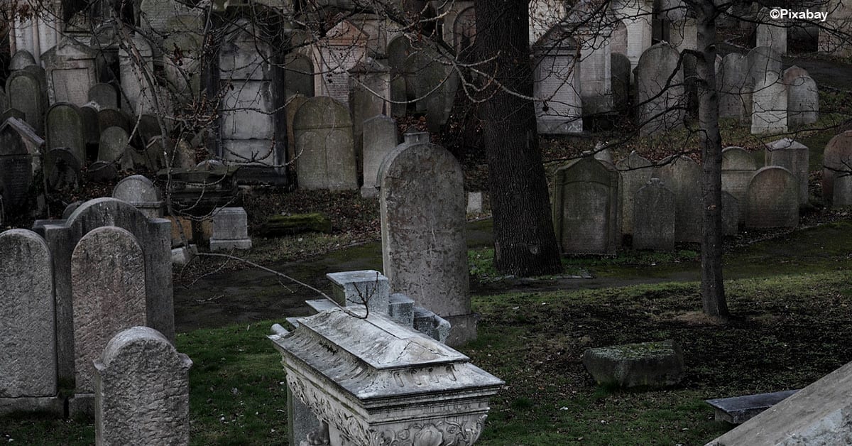 The Creepy Halloween Legend of Mary Meinert’s Grave