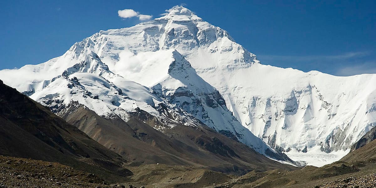 The Eerie, Sad Remains of the Climbers Who Went up Mount Everest