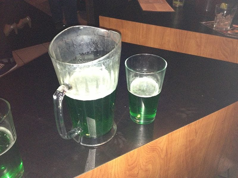 800px Green beer You Have Green Poop Sometimes. This Is Why.