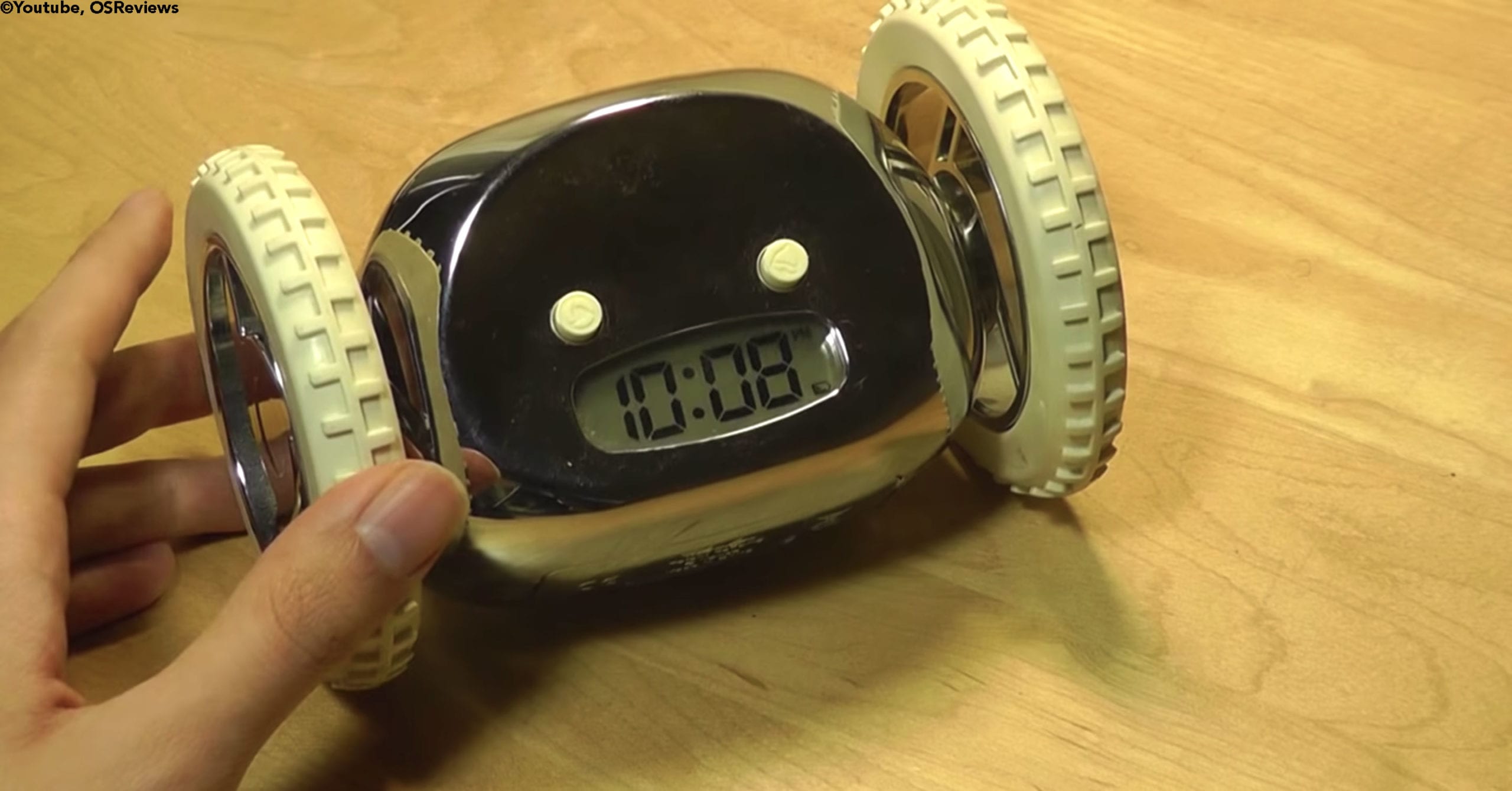 You Have to Chase This Alarm Clock Down to Turn It Off