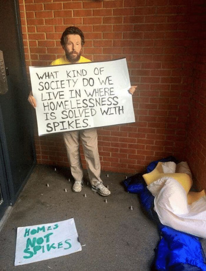 12 Photos Of Hostile Architecture Cities Use To Keep Homeless People 