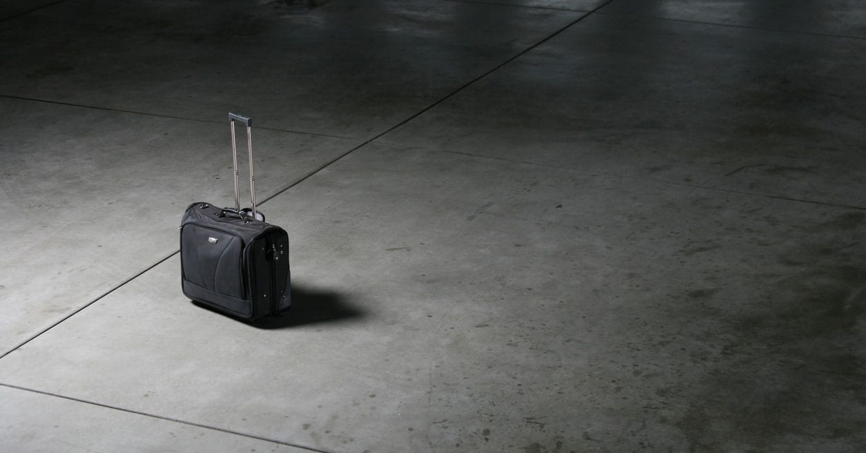 This Women Recovered Her Lost Luggage...20 Years Later
