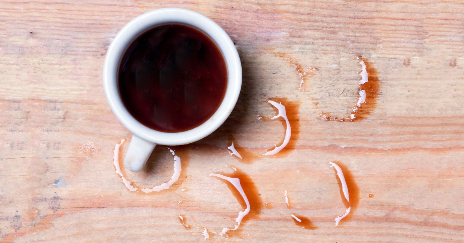 Here's Why It Seems Impossible to Pour Coffee from a Mug Without Spilling