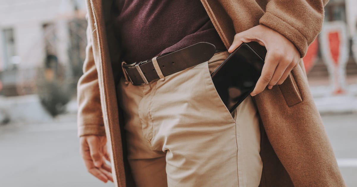 Proof That Men's Jeans Really Do Have Deeper Pockets