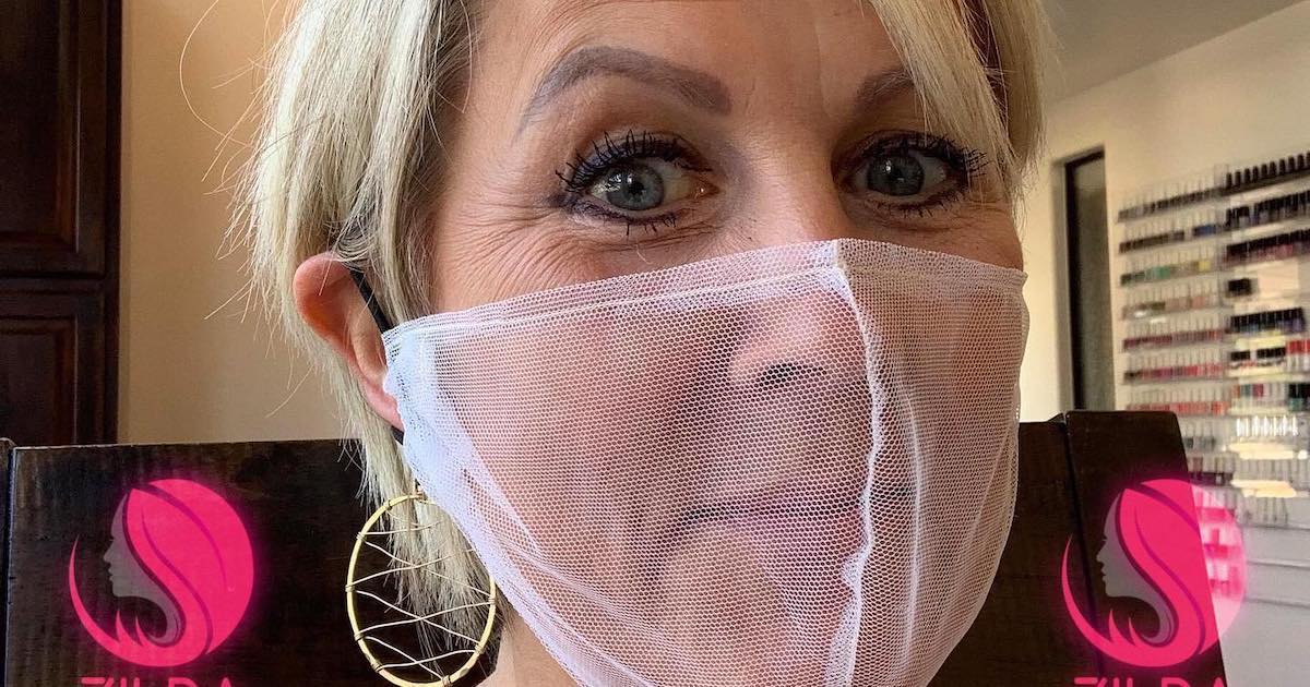 Karen Shares Her Breathable Mesh Face Mask With The World And People Shared Their Strong